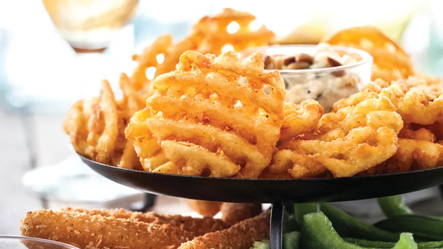 CrissCuts Snackstyle Original Seasoned, Crispy Golden Cheese Sticks_1280x545px_E_NR-2407
