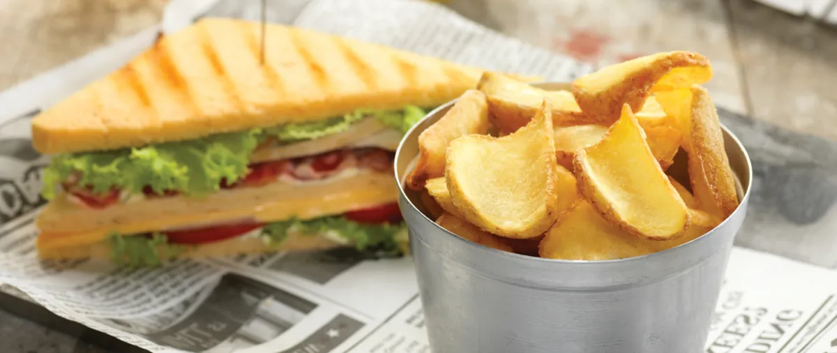 Italian Menu Club Sandwich and Potato Dippers 3897